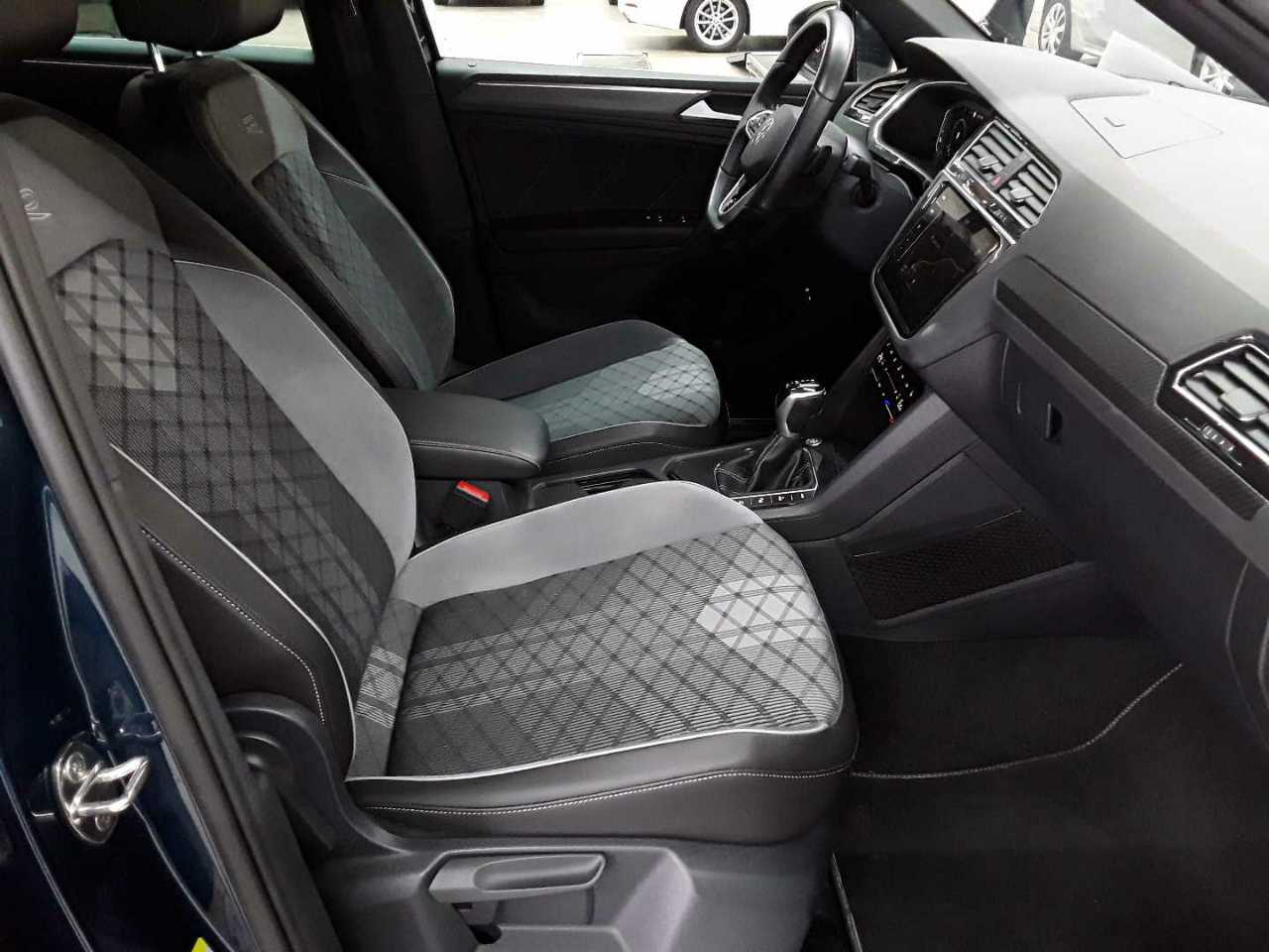 Volkswagen Tiguan 1.4 eHybrid OPF DSG R-Line 8