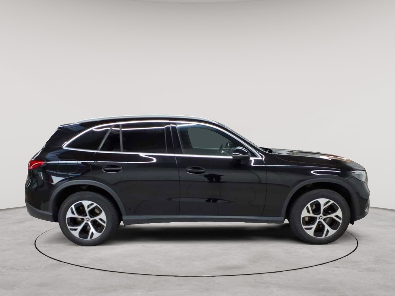 Mercedes-Benz GLC 300 e 4Matic 9G-TRONIC Avantgarde Advanced 3