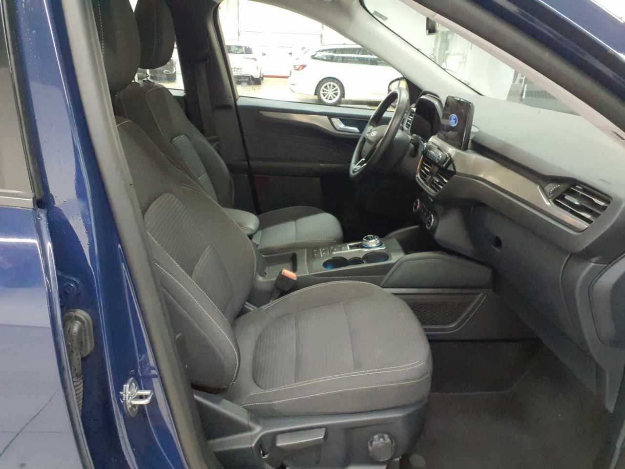 Ford Kuga 2.0 EcoBlue Aut. TITANIUM 8