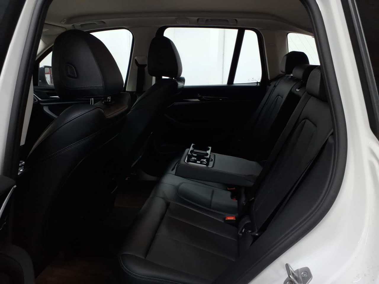 BMW X3 xDrive20d Aut. 13