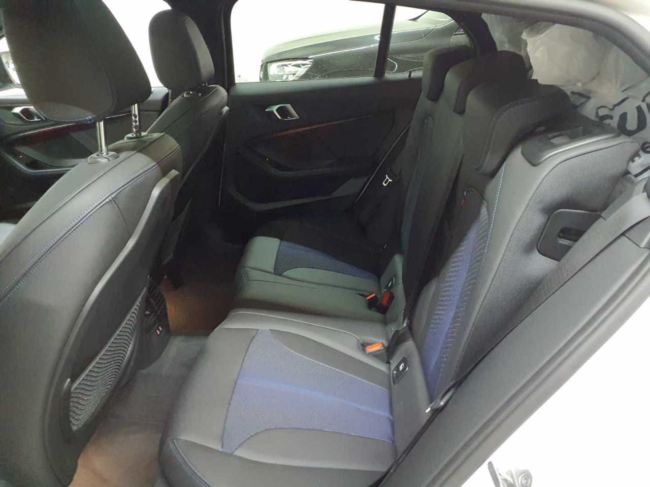 BMW 118d Aut. M Sport 13