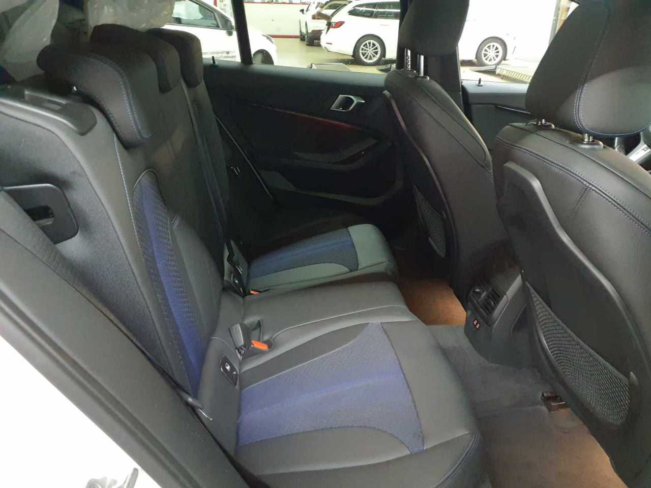 BMW 118d Aut. M Sport 12