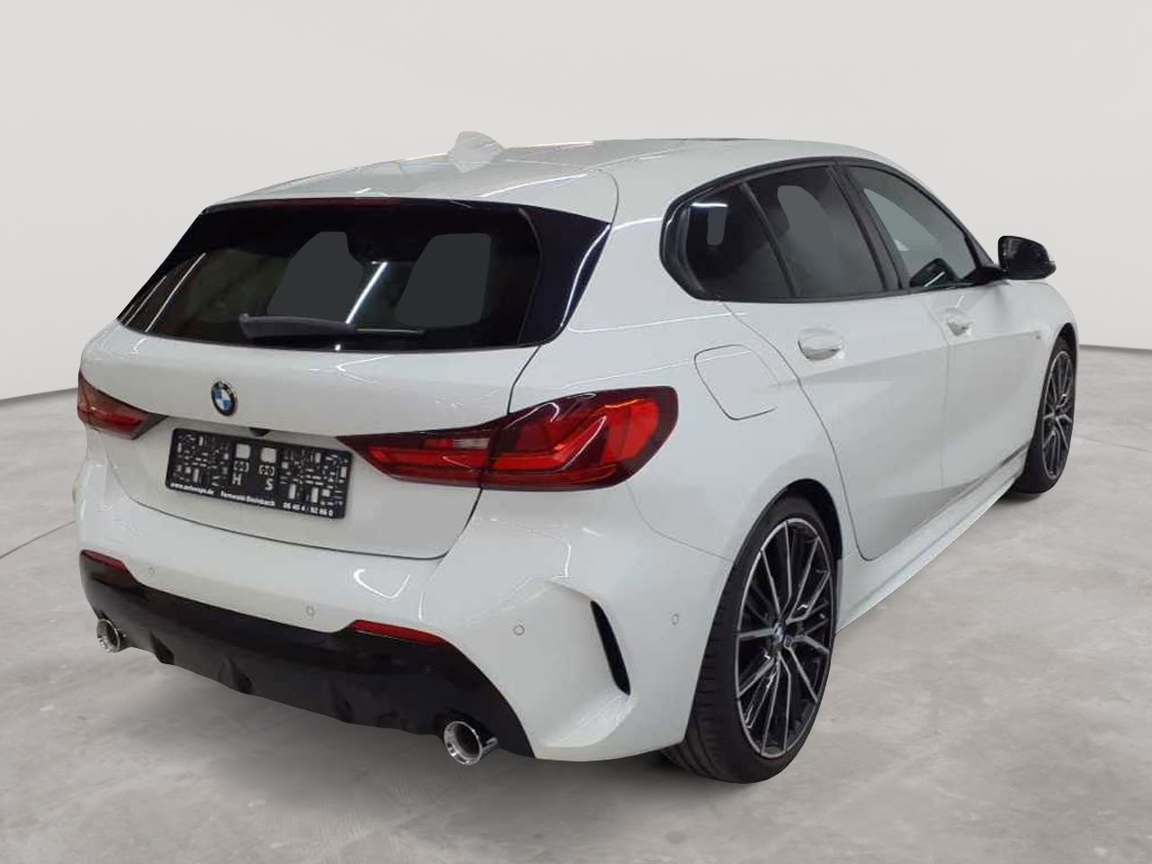 BMW 118d Aut. M Sport 3