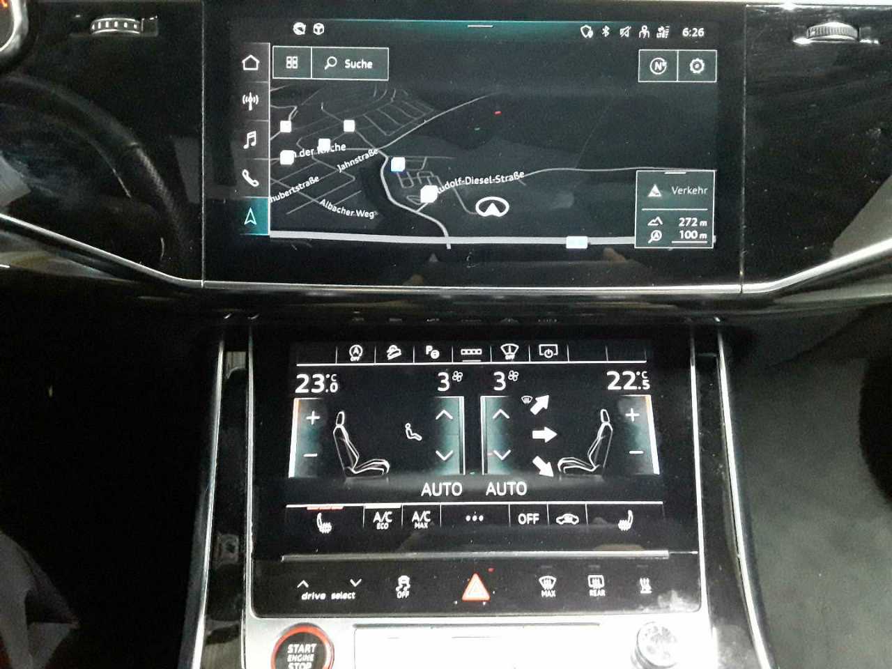 Audi S Q8 TFSI quattro tiptronic 12