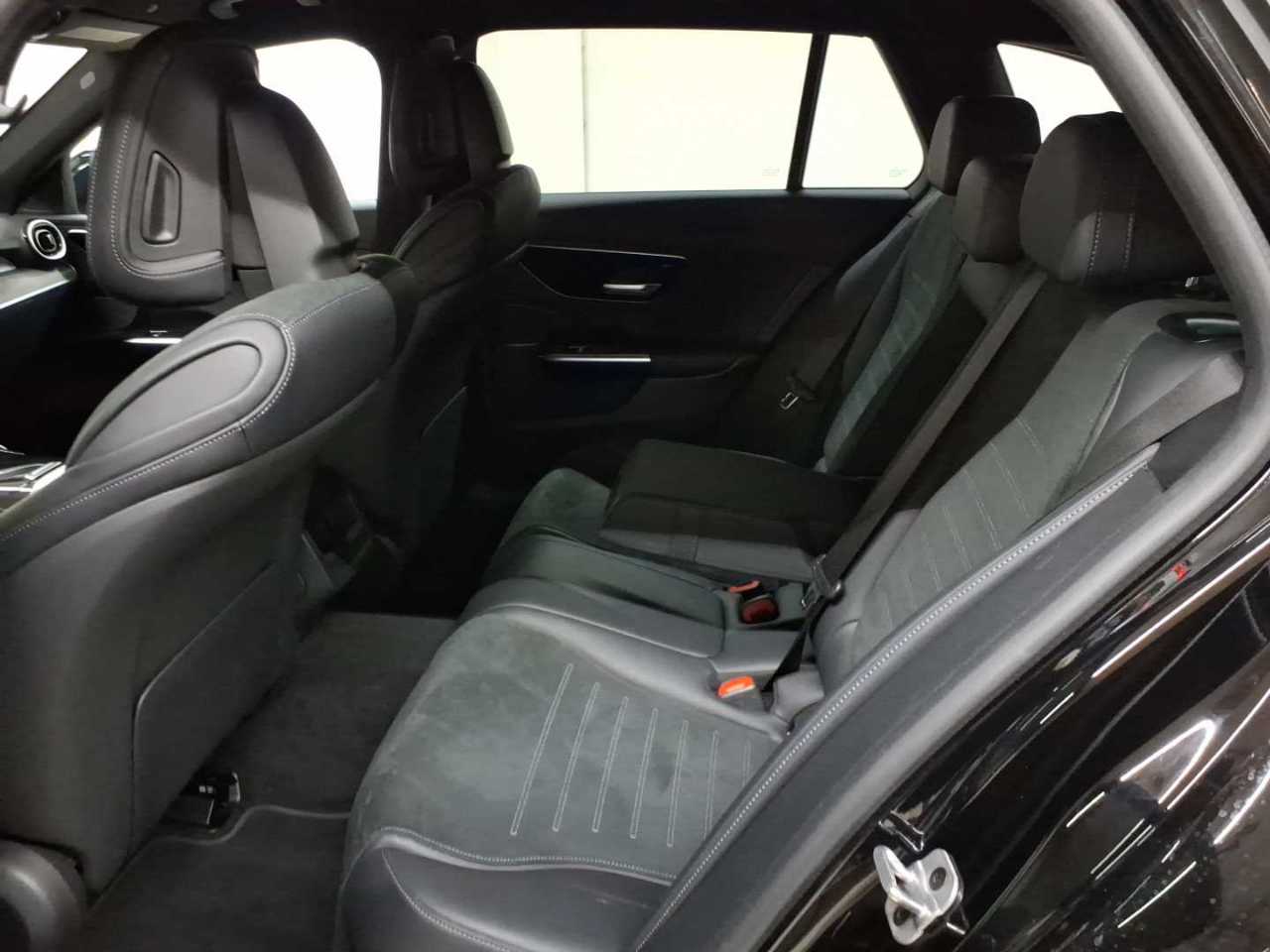 Mercedes-Benz C 220 d T 9G-TRONIC AMG Line 13