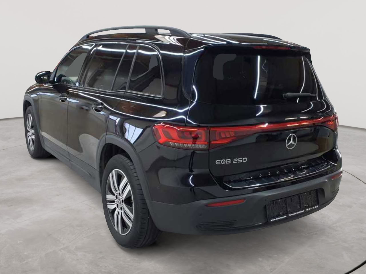 Mercedes-Benz EQB 250 Electric Art 5
