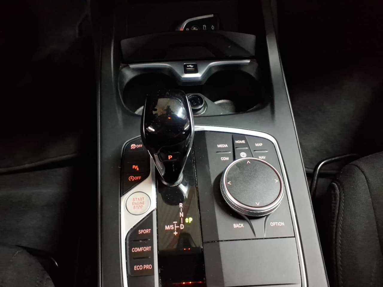 BMW 118i Aut. Advantage 10