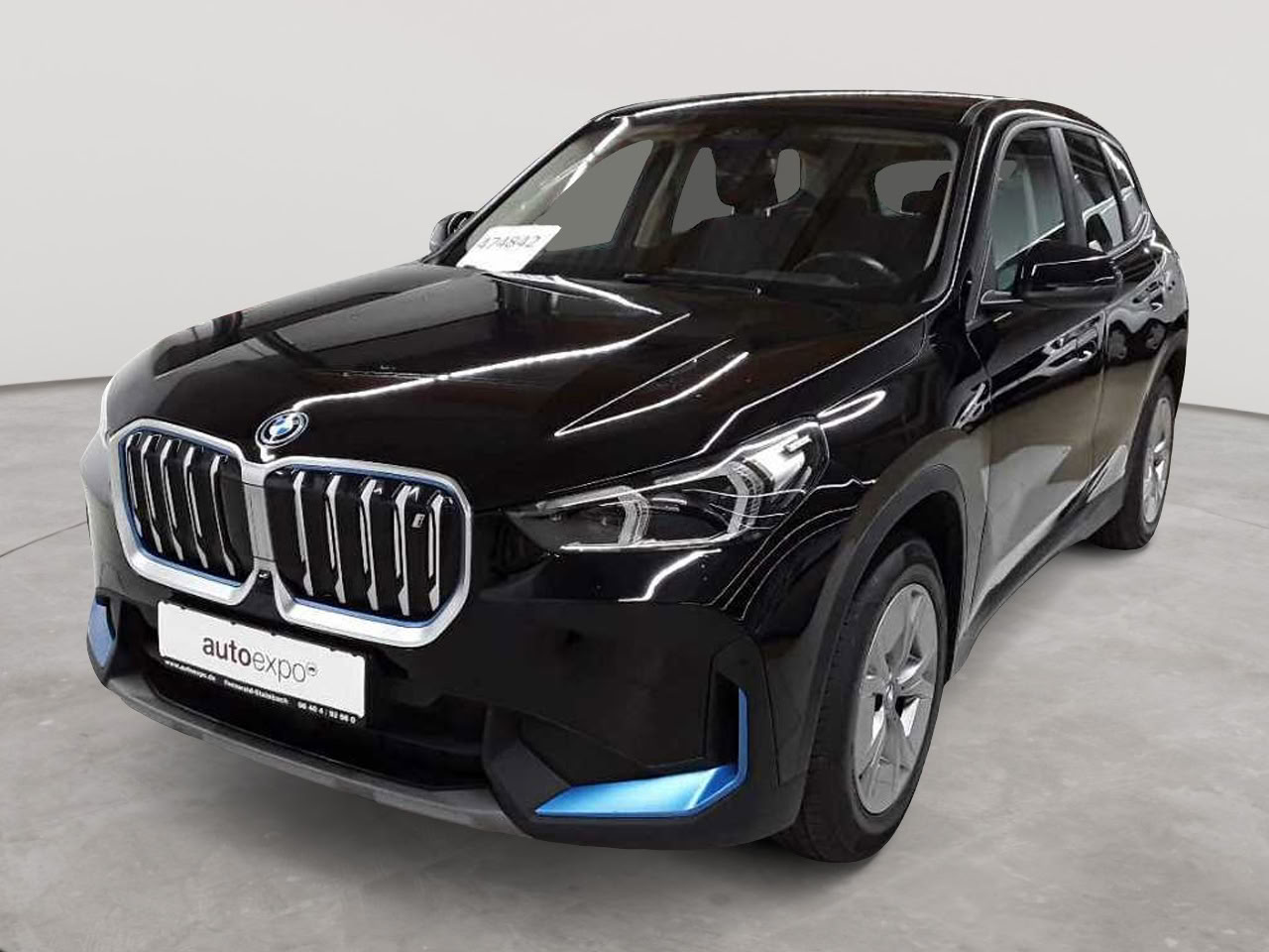 BMW iX1 xDrive30 2