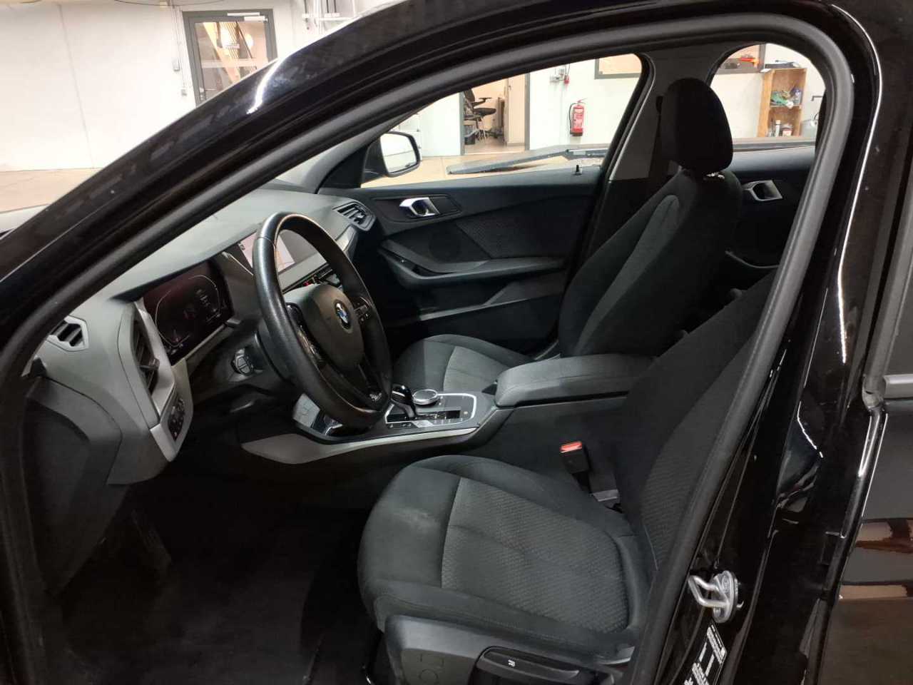 BMW 118i Aut. Advantage 7