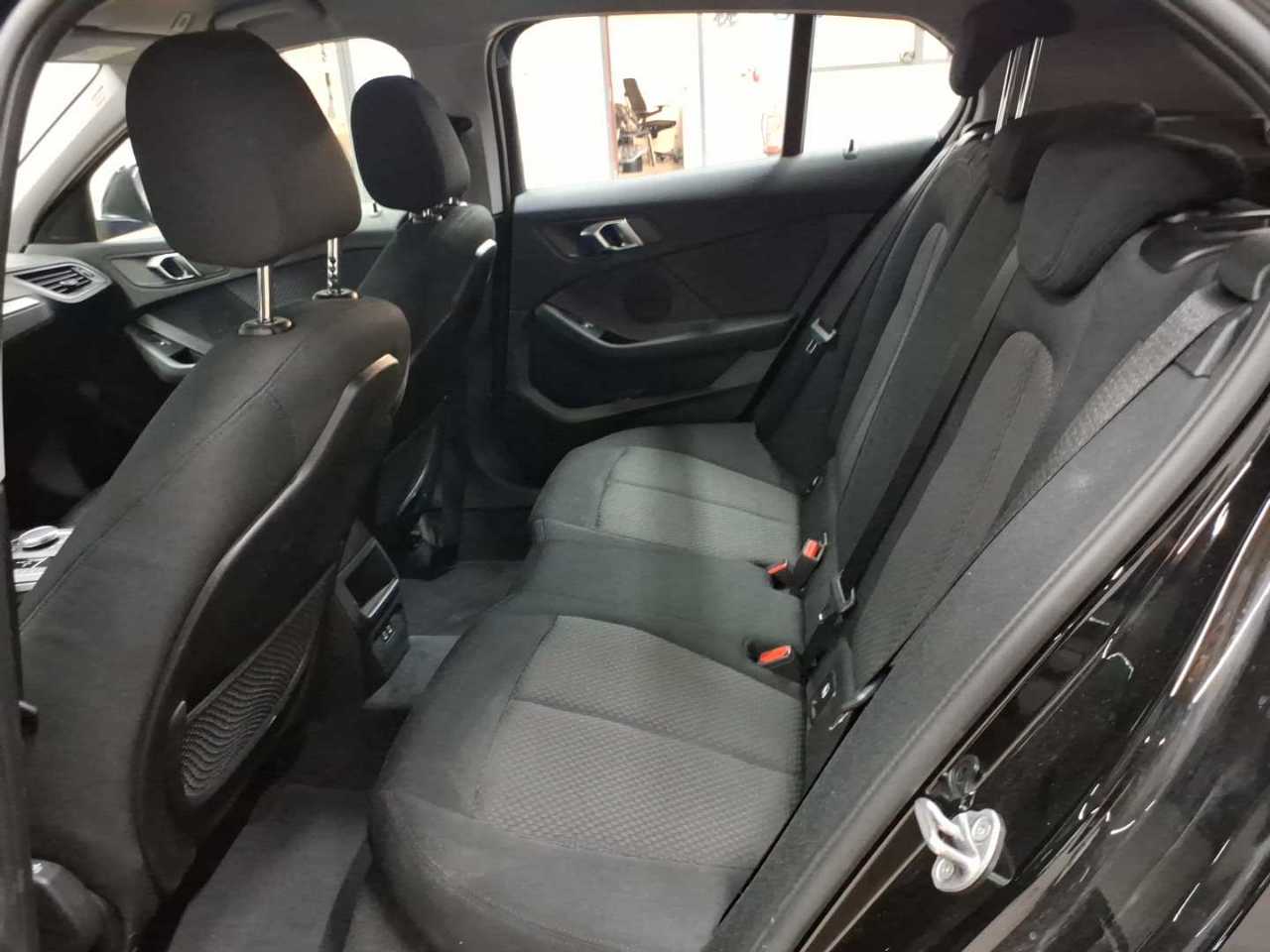 BMW 118i Aut. Advantage 13