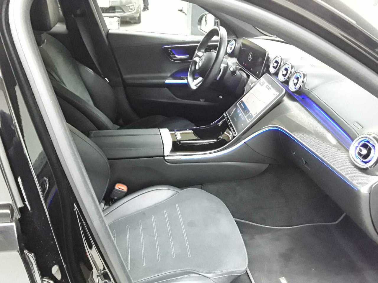 Mercedes-Benz C 200 d 9G-TRONIC AMG Line 8