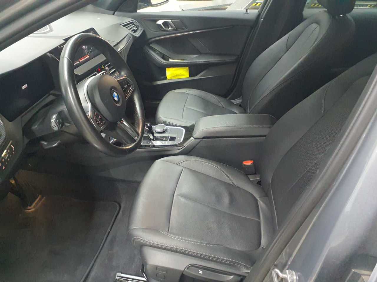 BMW 120i Aut. Advantage 7