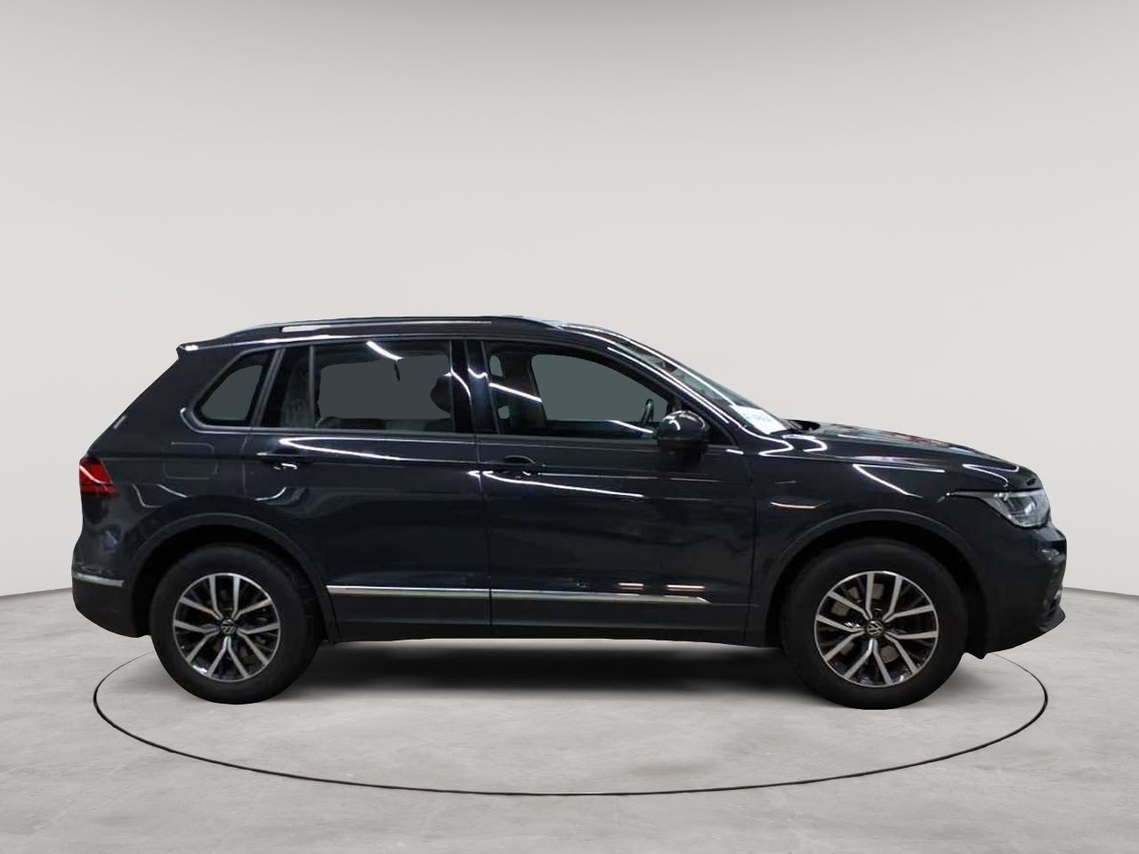 Volkswagen Tiguan 1.4 eHybrid OPF DSG Life 3