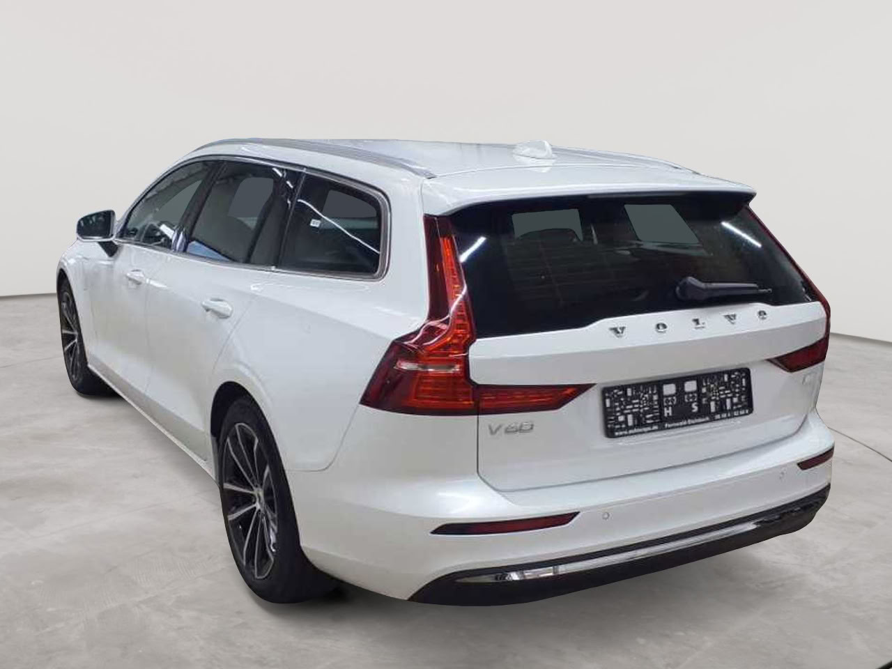 Volvo V60 T6 AWD Recharge Essential 5
