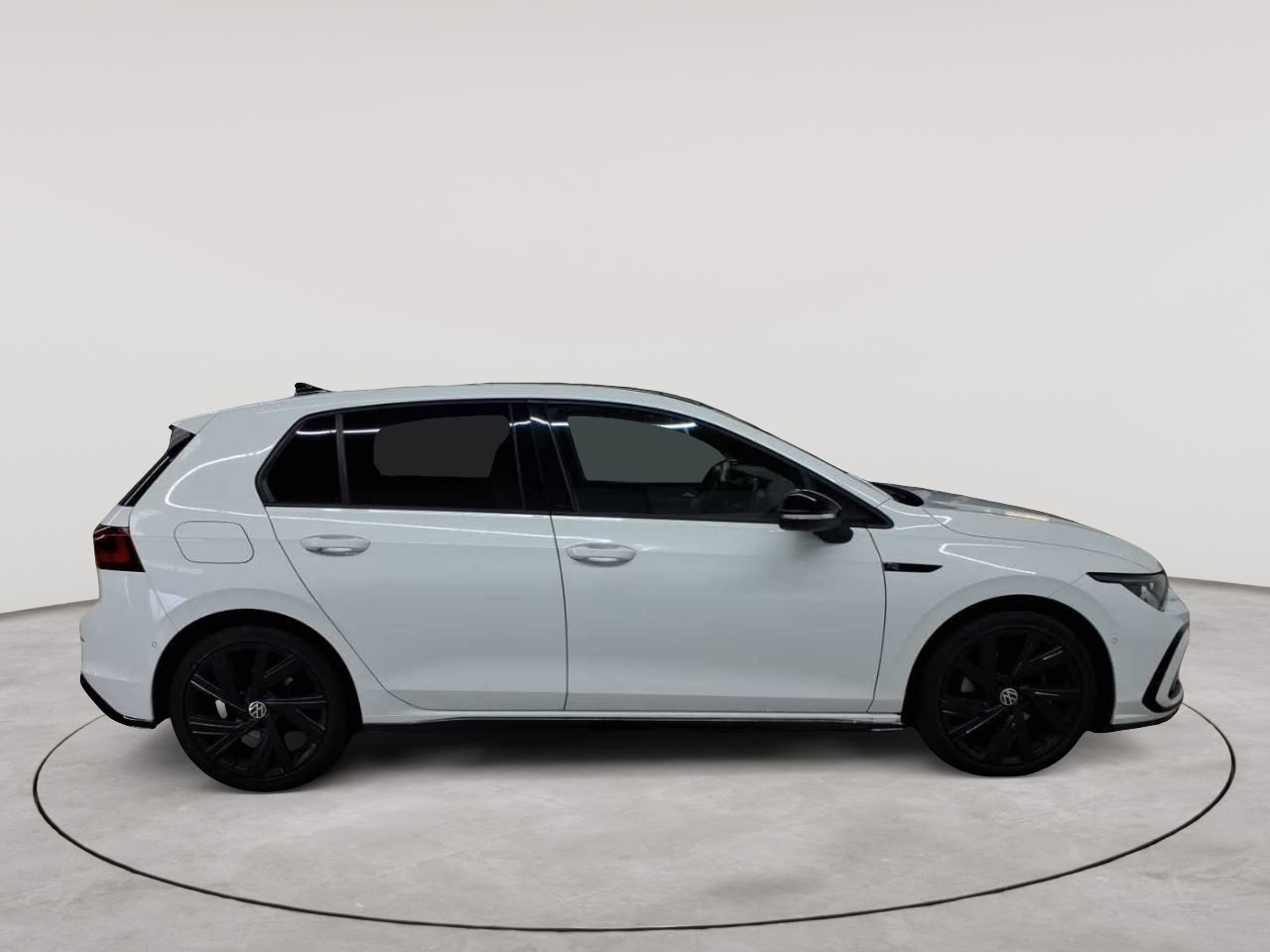 Volkswagen Golf 2.0 TDI SCR DSG R-Line 3