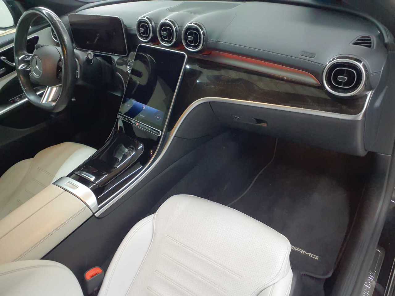 Mercedes-Benz C 300 4Matic 9G-TRONIC AMG Line 9