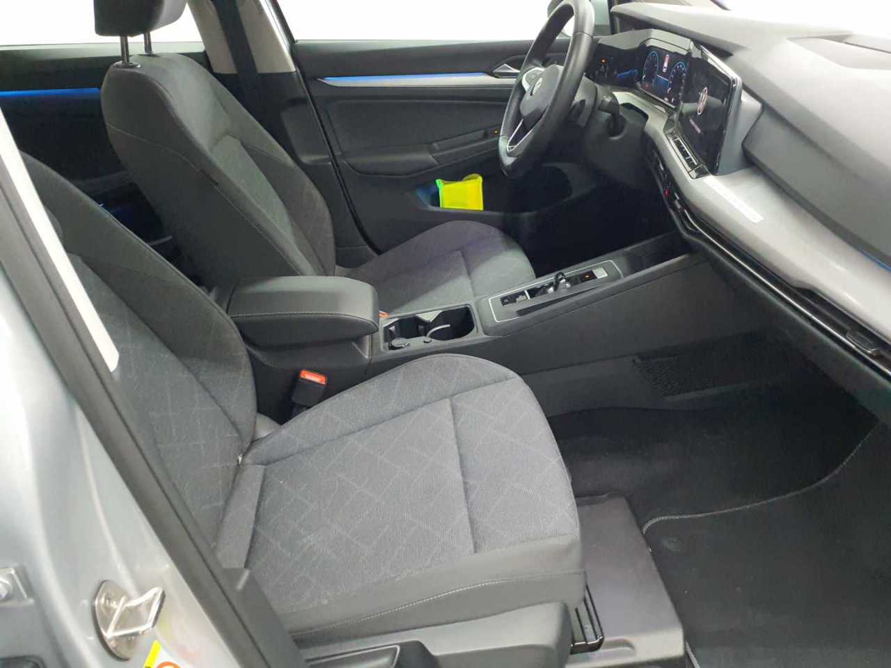 Volkswagen Golf Variant 1.0 eTSI OPF DSG Life 8