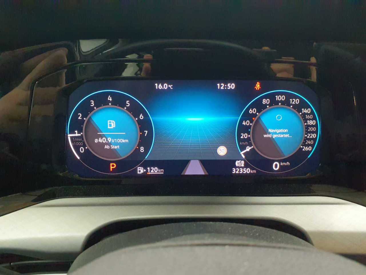 Volkswagen Golf Variant 1.0 eTSI OPF DSG Life 11
