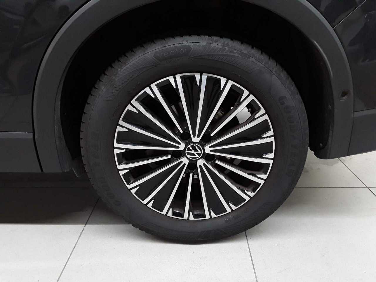 Volkswagen Tiguan 1.5 eTSI OPF DSG Energy 18