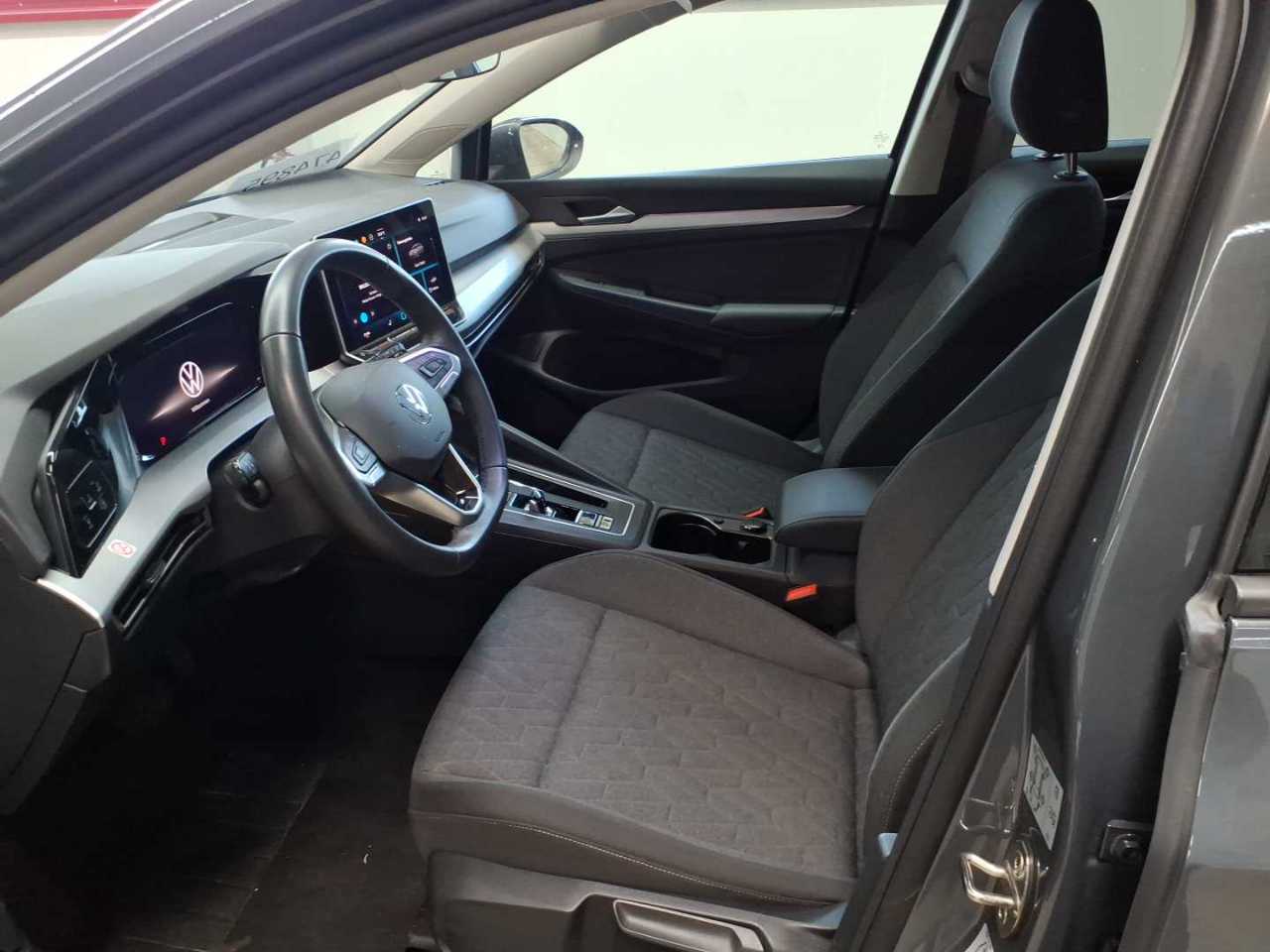 Volkswagen Golf Variant 1.5 eTSI OPF DSG Life 7
