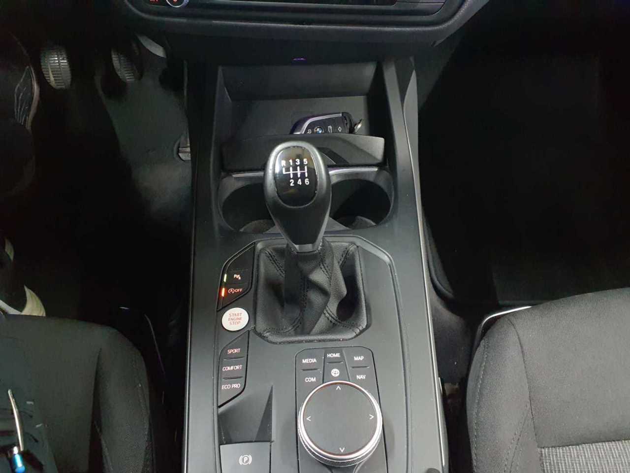 BMW 116i Advantage 10