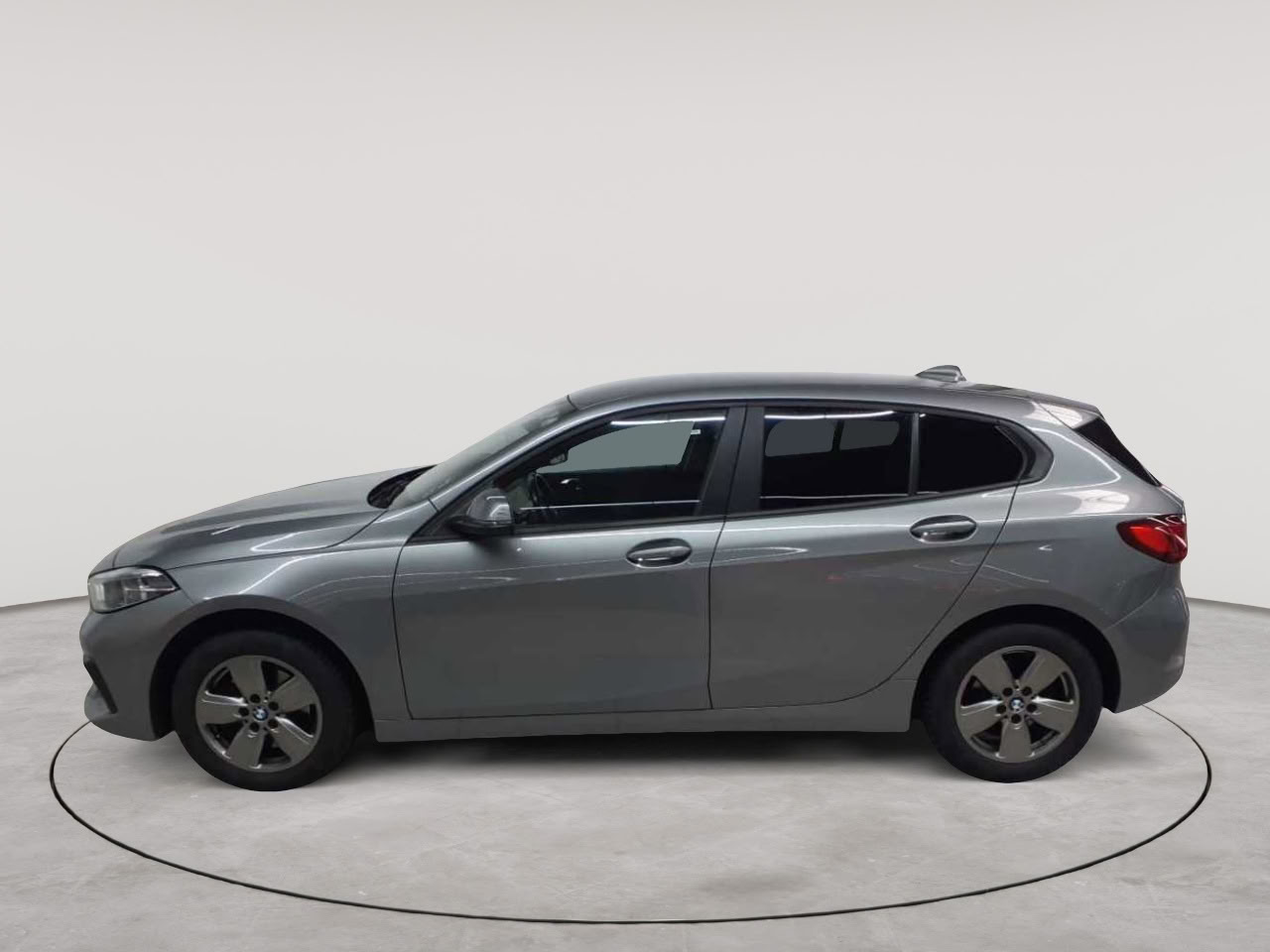 BMW 116i Advantage 6
