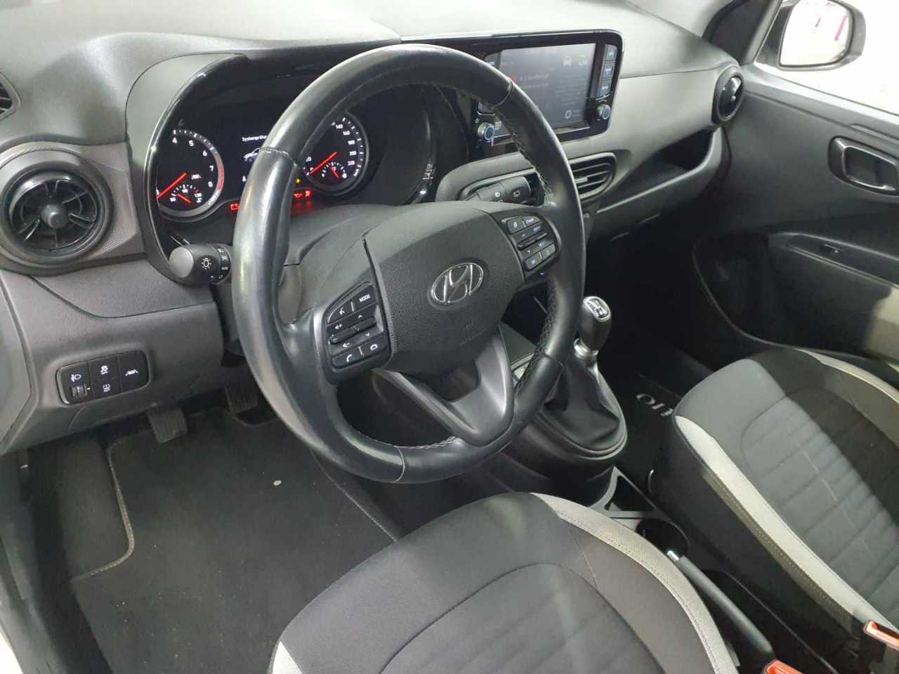 Hyundai i10 1.0 EDITION 30 9