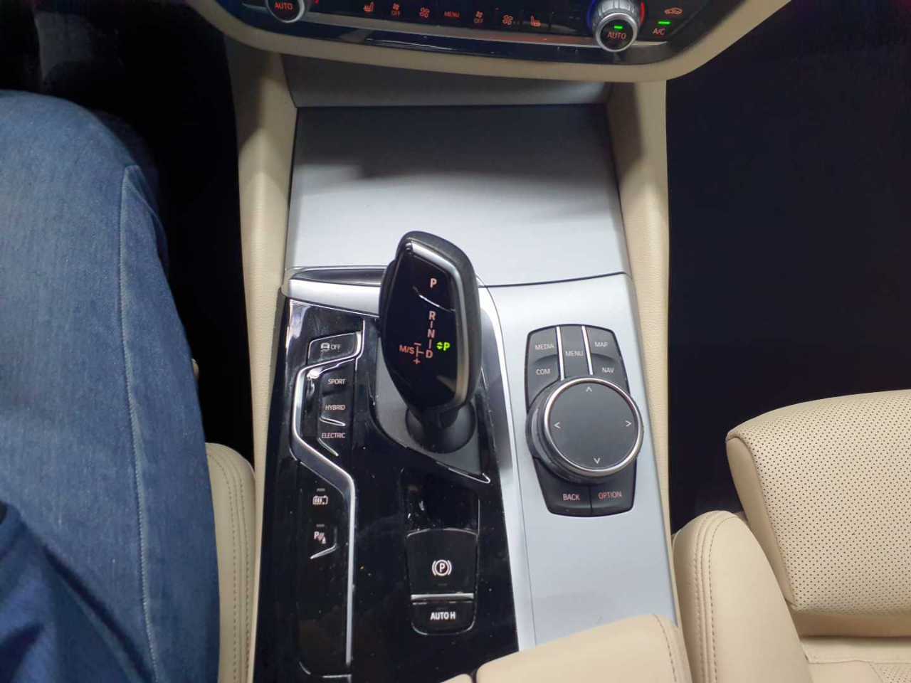 BMW 530e Touring Aut. 10