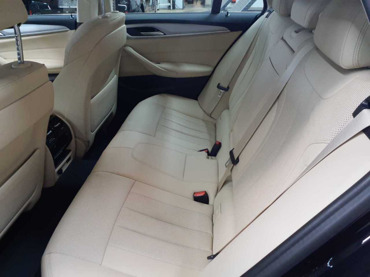 BMW 530e Touring Aut. 13