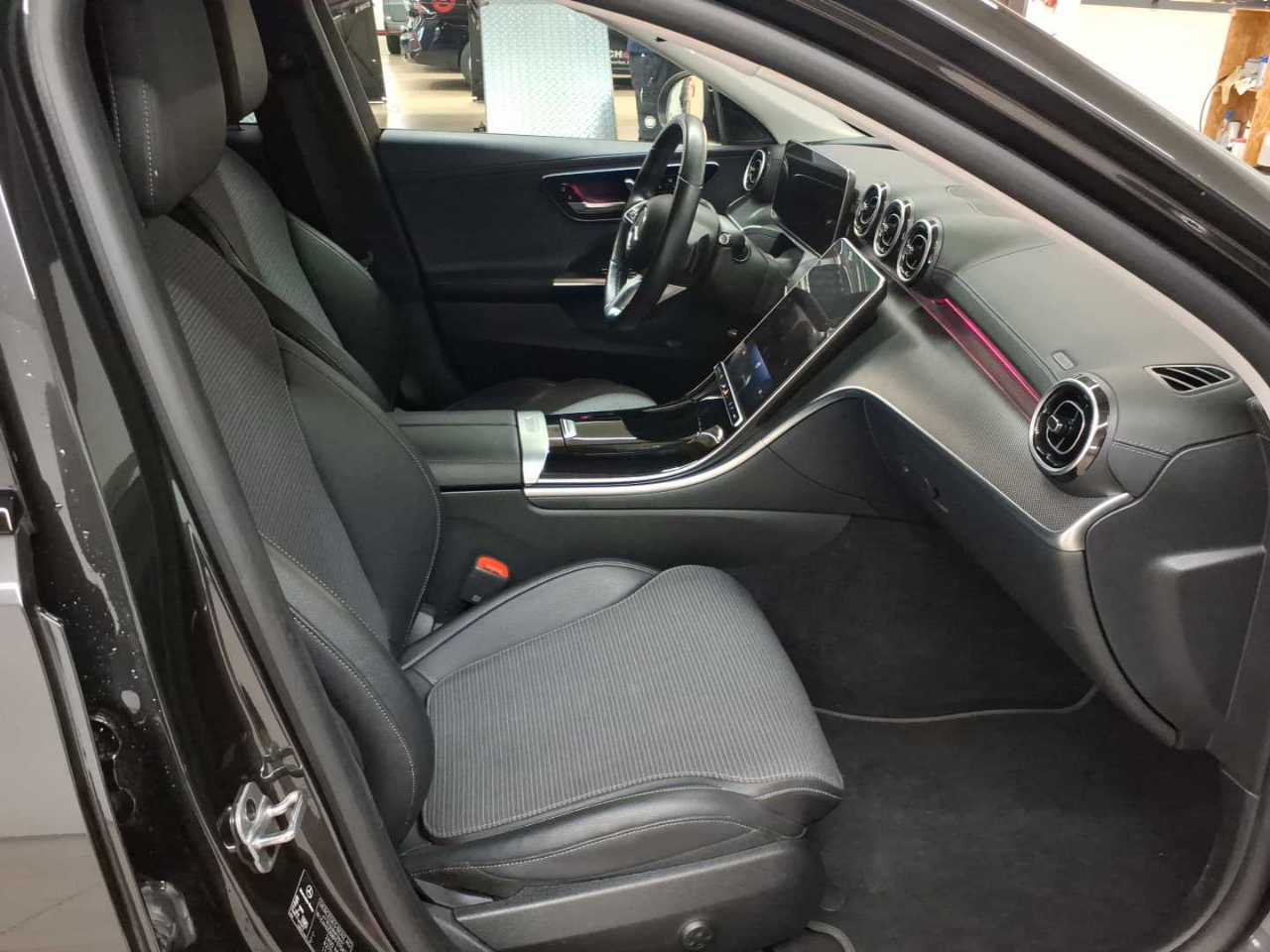 Mercedes-Benz C 200 d T 9G-TRONIC Avantgarde 8