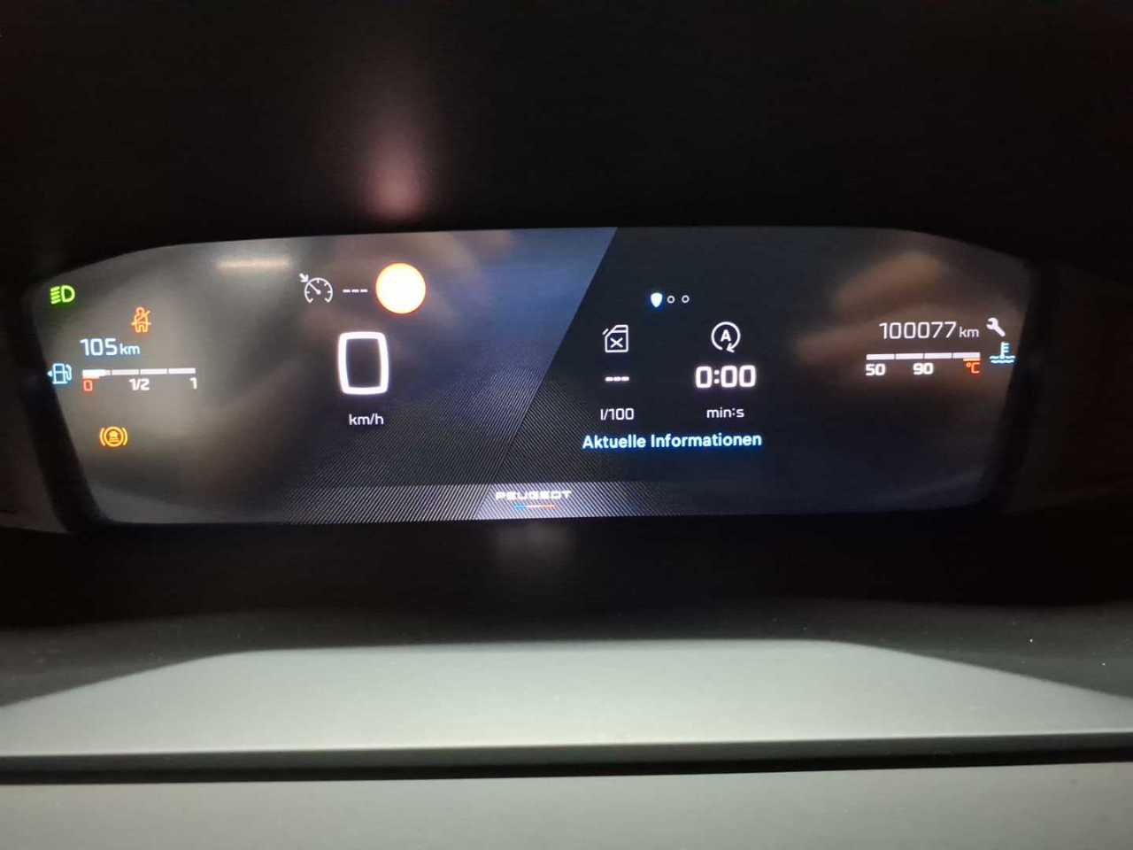 Peugeot 2008 PureTech 100 Allure 11