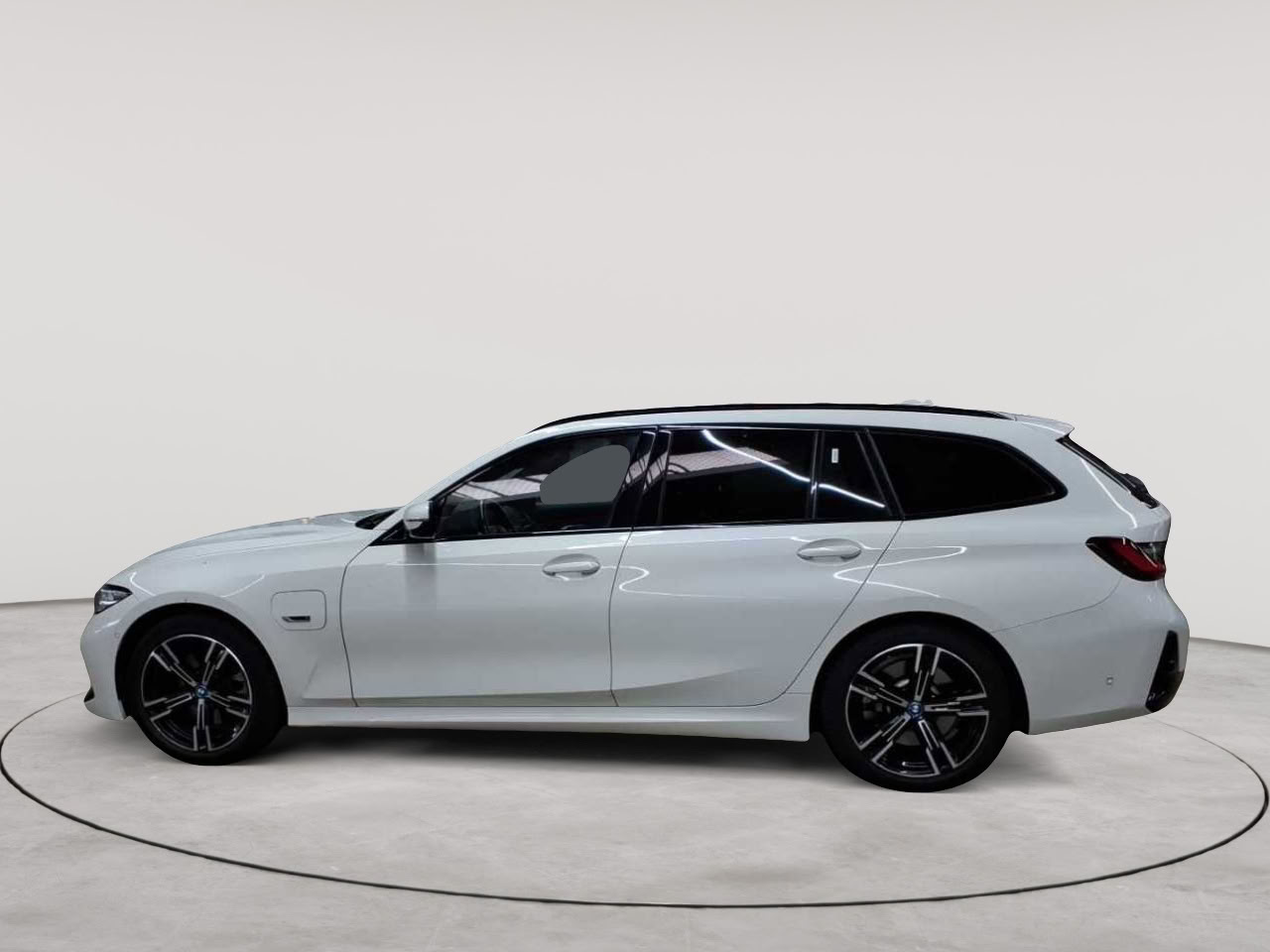 BMW 330e Touring Aut. 6