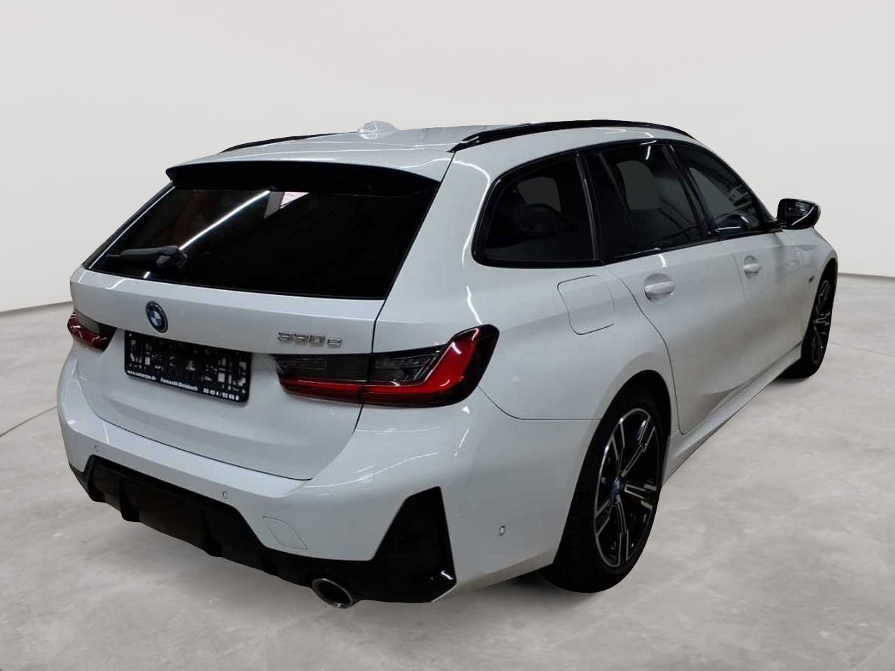 BMW 330e Touring Aut. 4