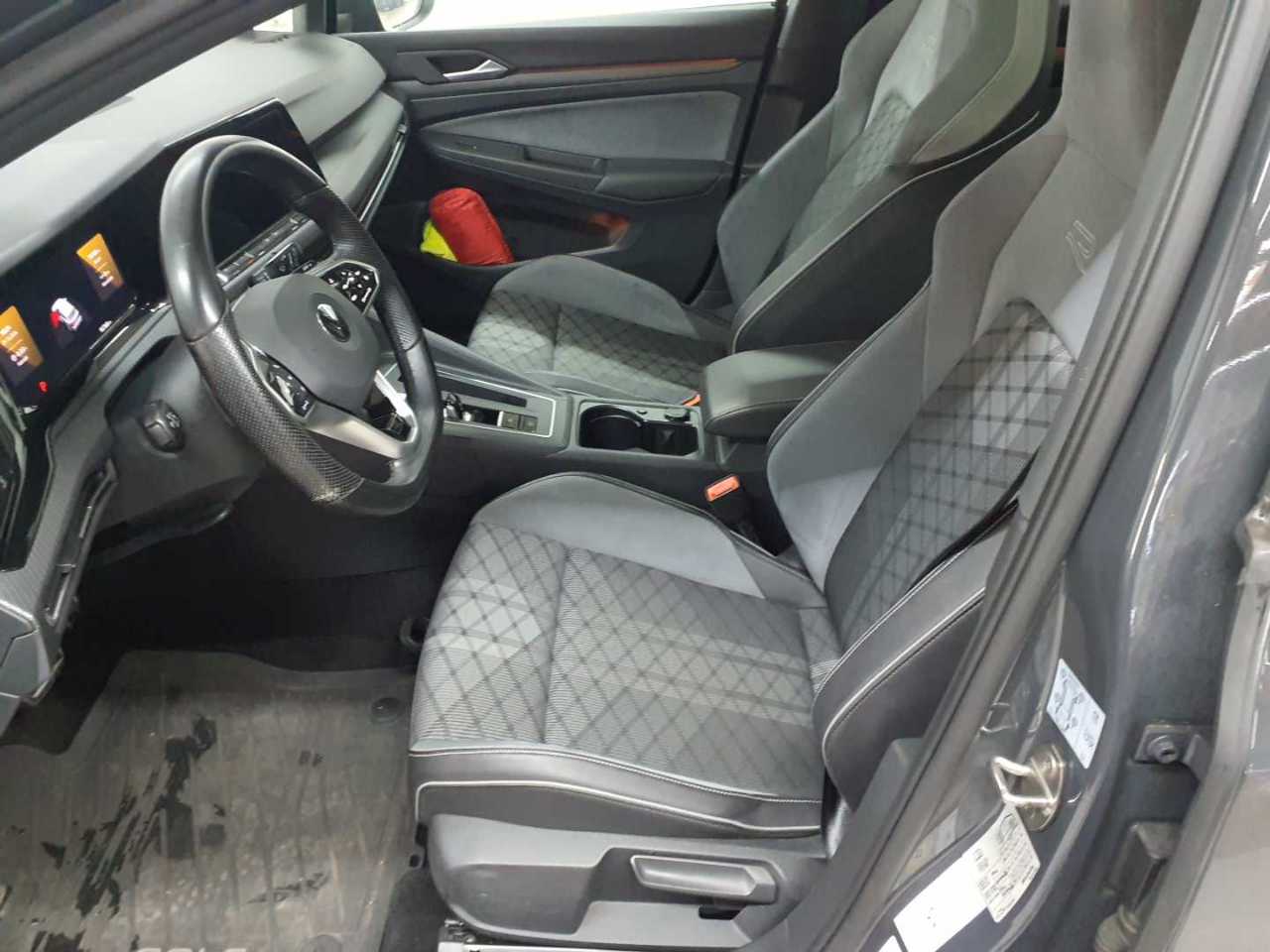 Volkswagen Golf Variant 2.0 TDI SCR DSG R-Line 8