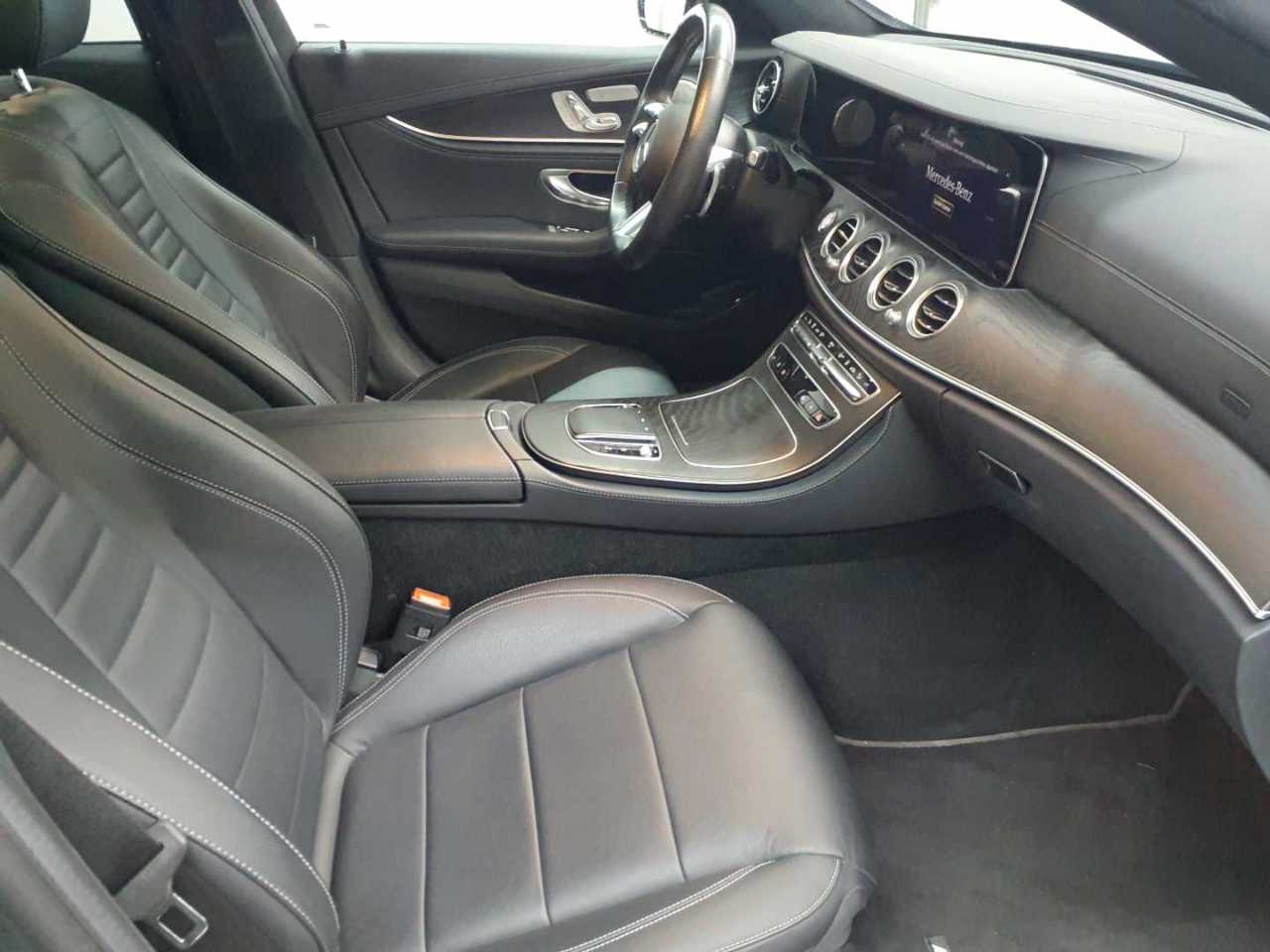 Mercedes-Benz E 300 de 4Matic T 9G-TRONIC AMG Line 8