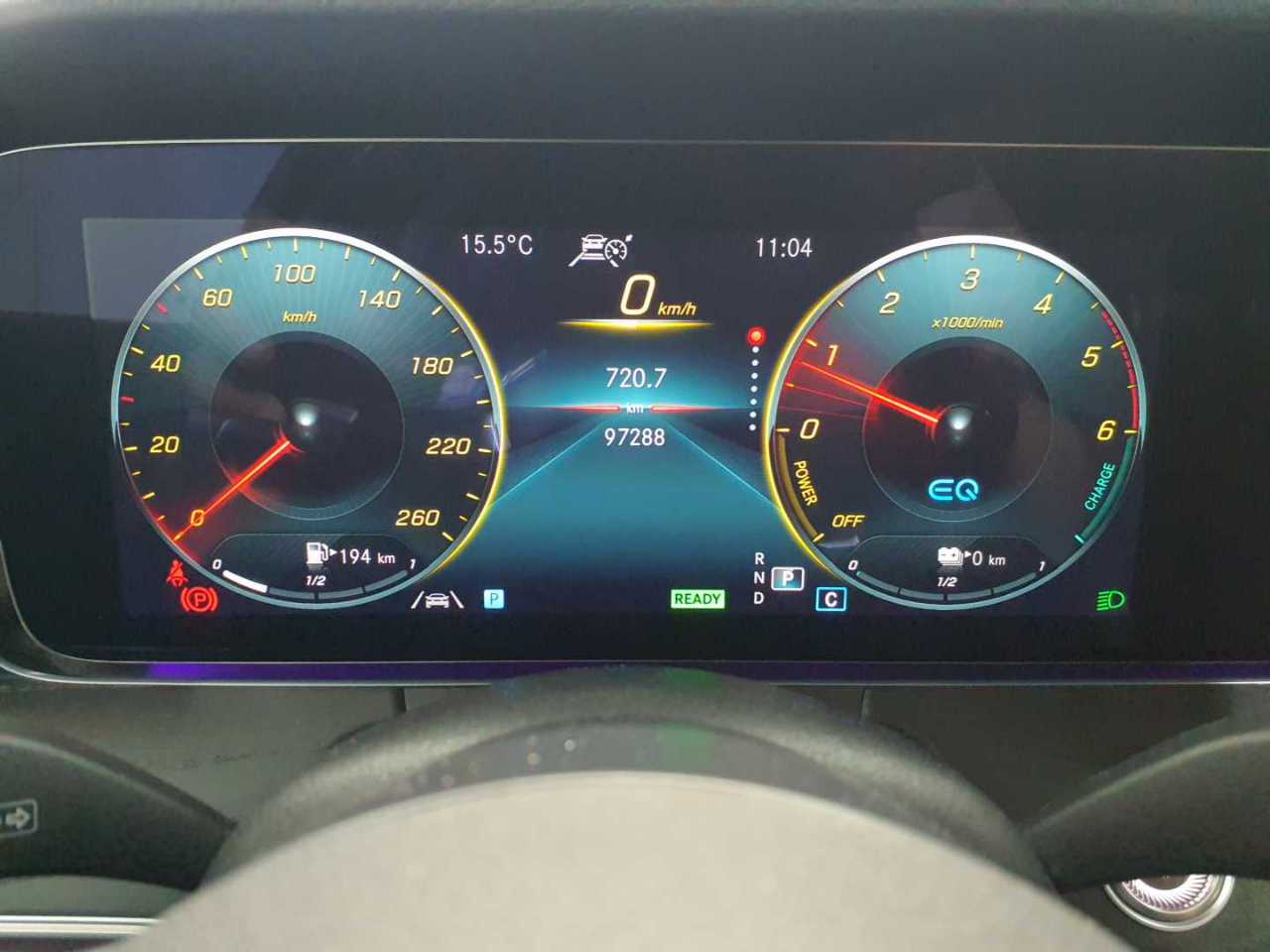Mercedes-Benz E 300 de 4Matic T 9G-TRONIC AMG Line 11