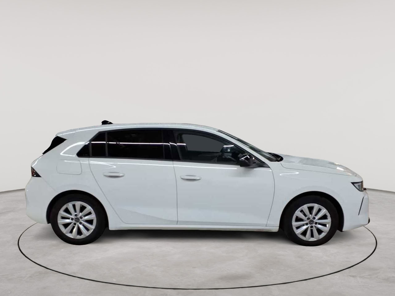 Opel Astra 1.2 Turbo Business Edition 3