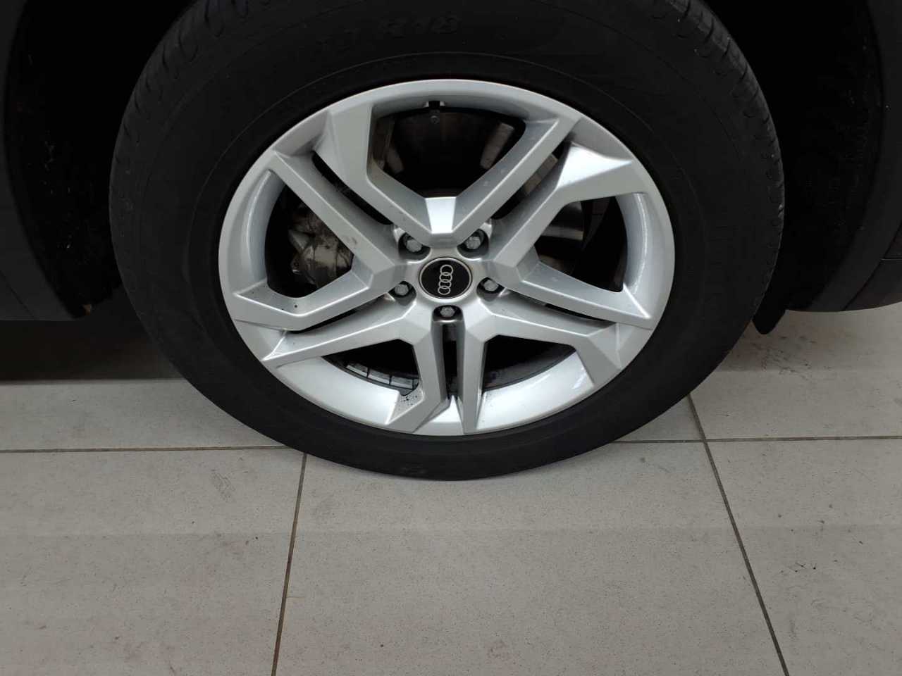 Audi Q5 40 TDI quattro S tronic 17