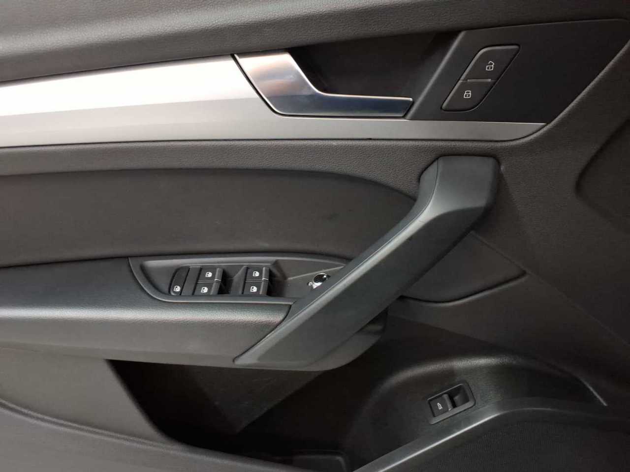 Audi Q5 40 TDI quattro S tronic 19