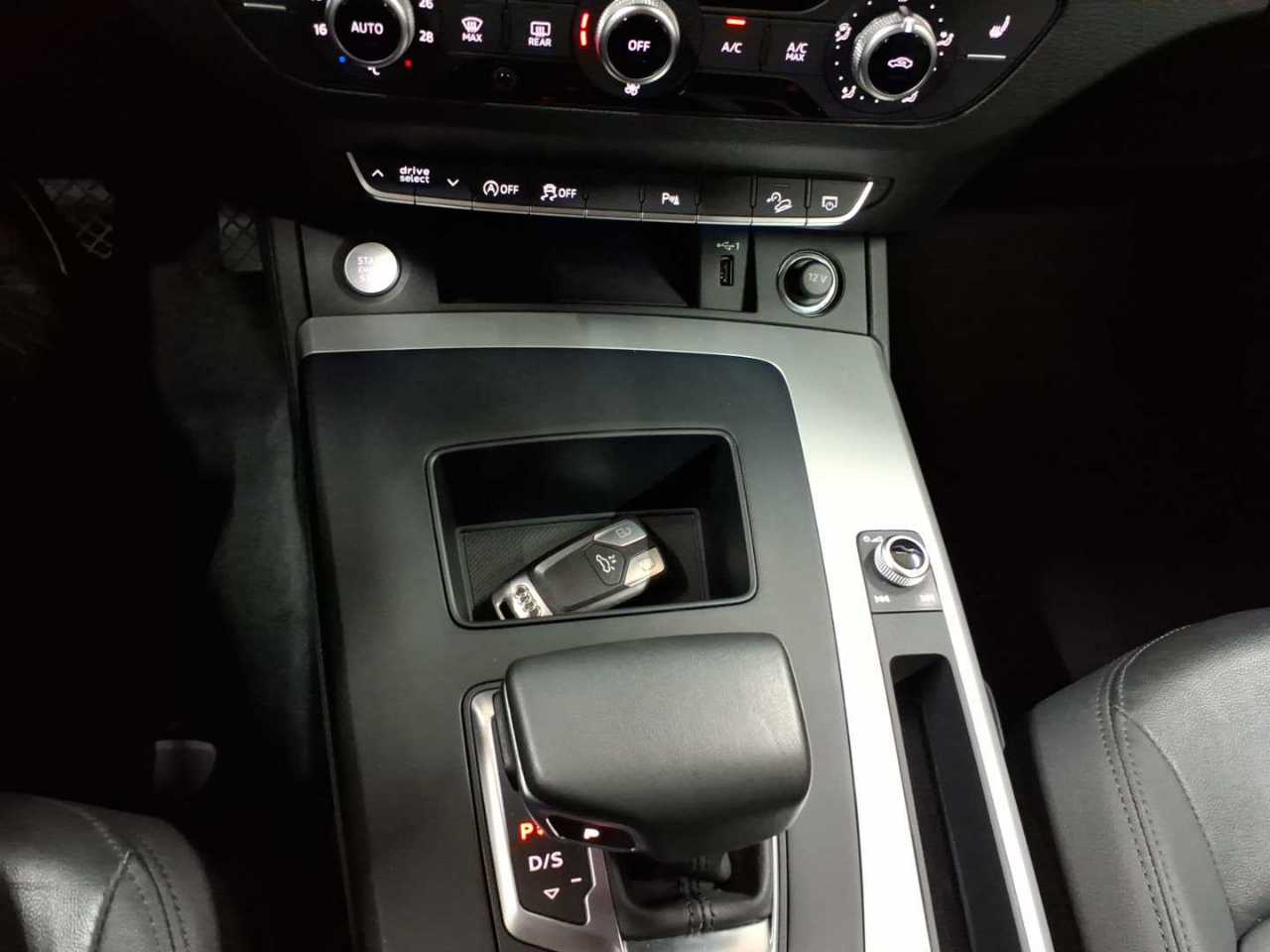 Audi Q5 40 TDI quattro S tronic 10