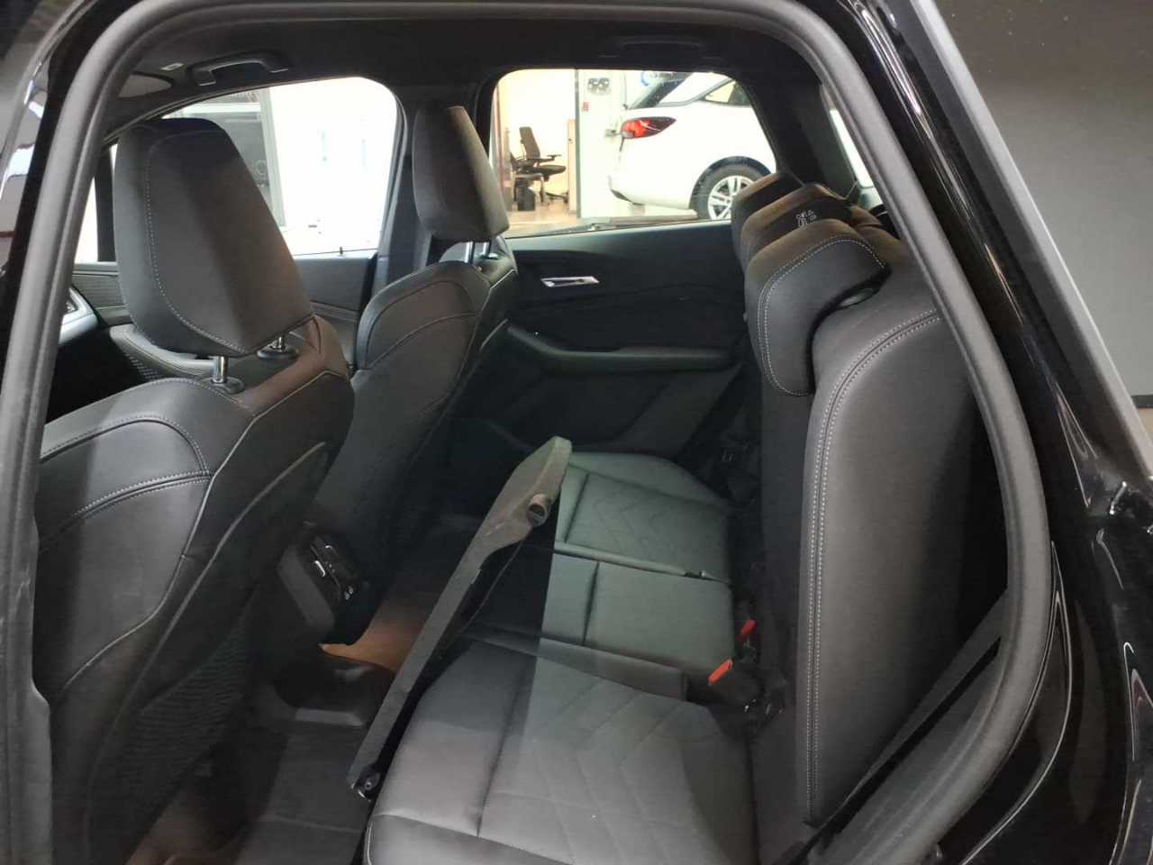 BMW 218d Active Tourer Aut. 13