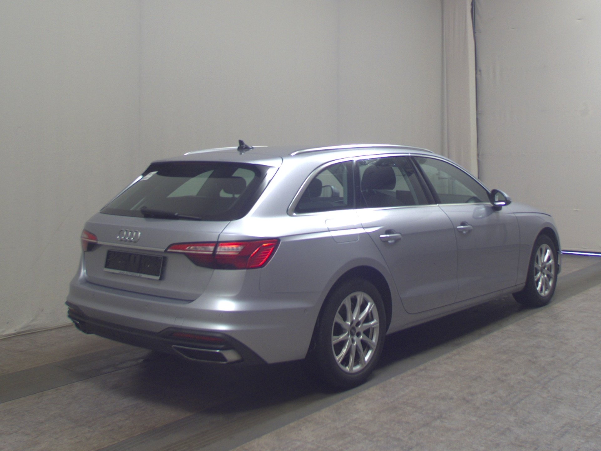 Audi A4 Avant 40 TDI Leder Navi LED PDC Shz Tempomat 4