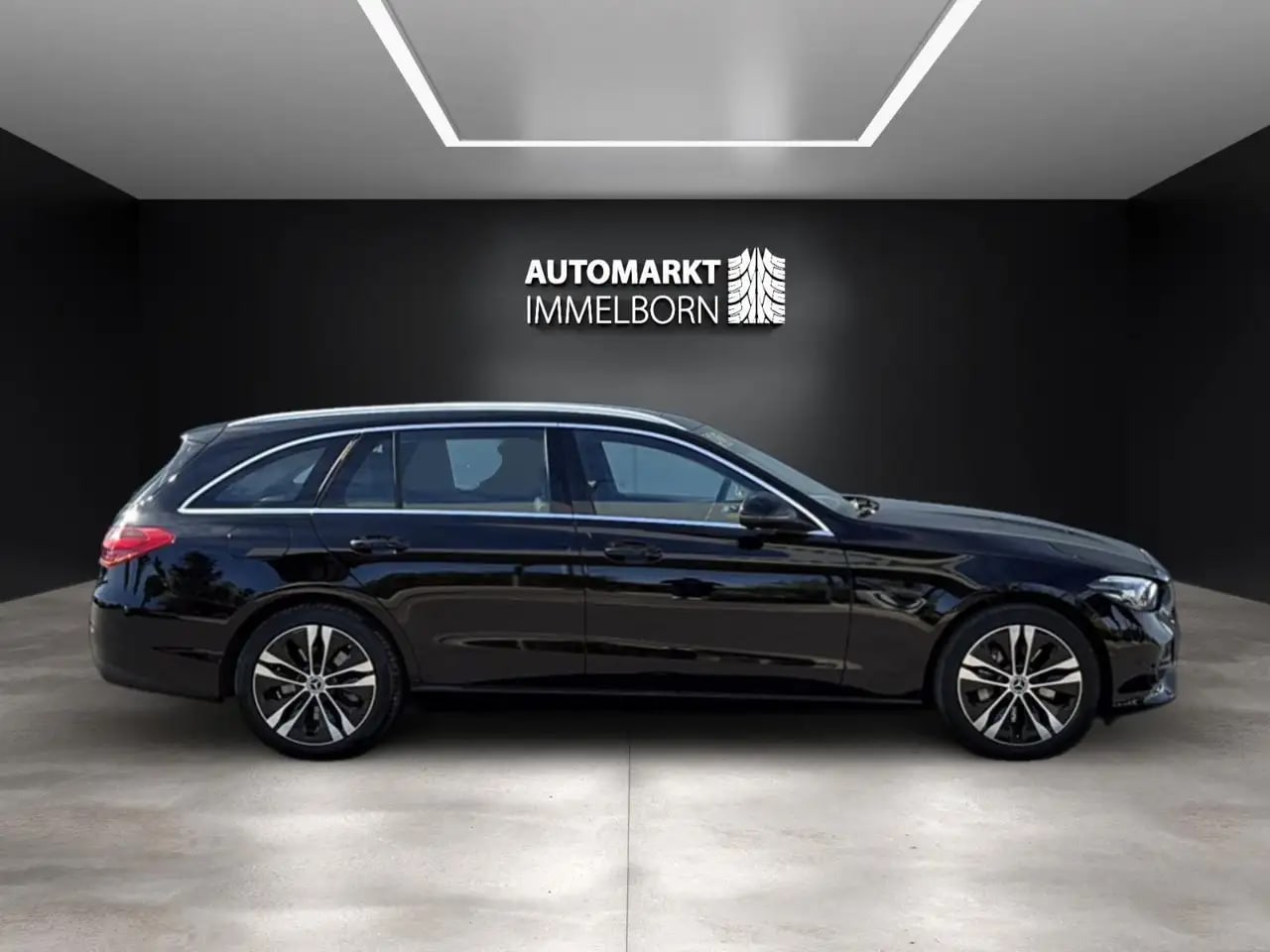 Mercedes-Benz C 300 e VollLeder*AHK*Distro*LED*18*Panoramadach 11