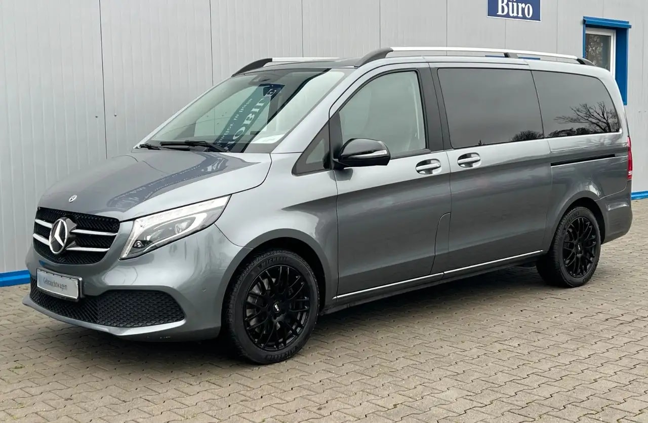 Mercedes-Benz V 300 V300d LANG SPORTPAKET LEDER LED STANDHEIZUNG AHK
