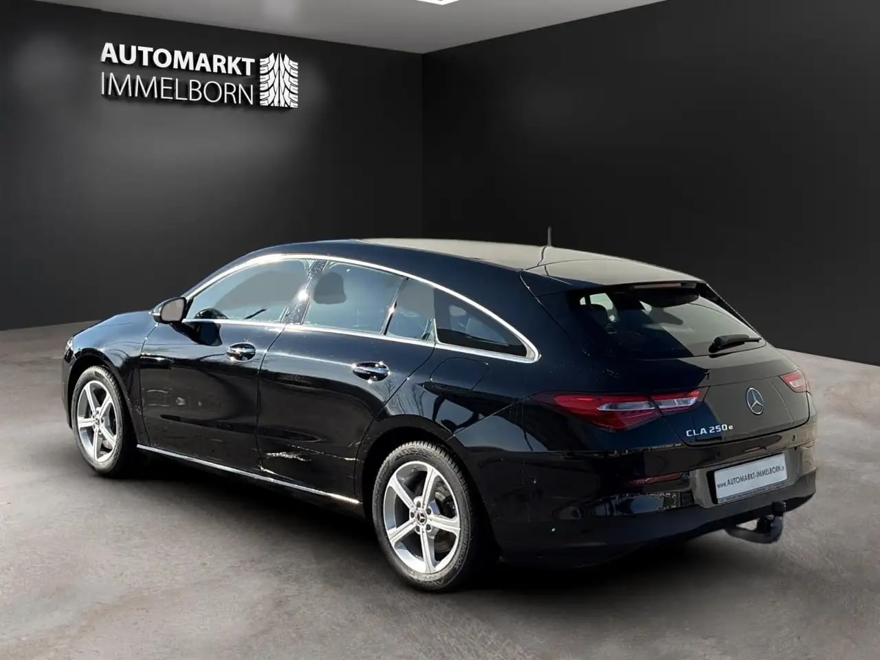 Mercedes-Benz CLA 250 AHK*LED*Leder*Navi*DAB*17*Tempo 6
