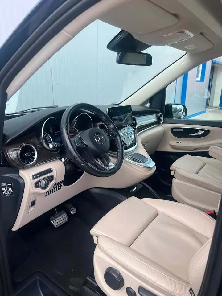 Mercedes-Benz V 300 d LANG MARCO POLO KÜCHE LEDER LED AIRMATIC 13