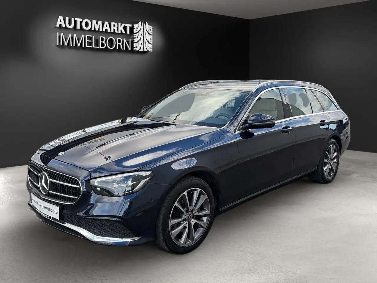 Mercedes-Benz E 200 E VollLeder*7Sitzer*LED*Navi*DAB*MBUX*Kame 4