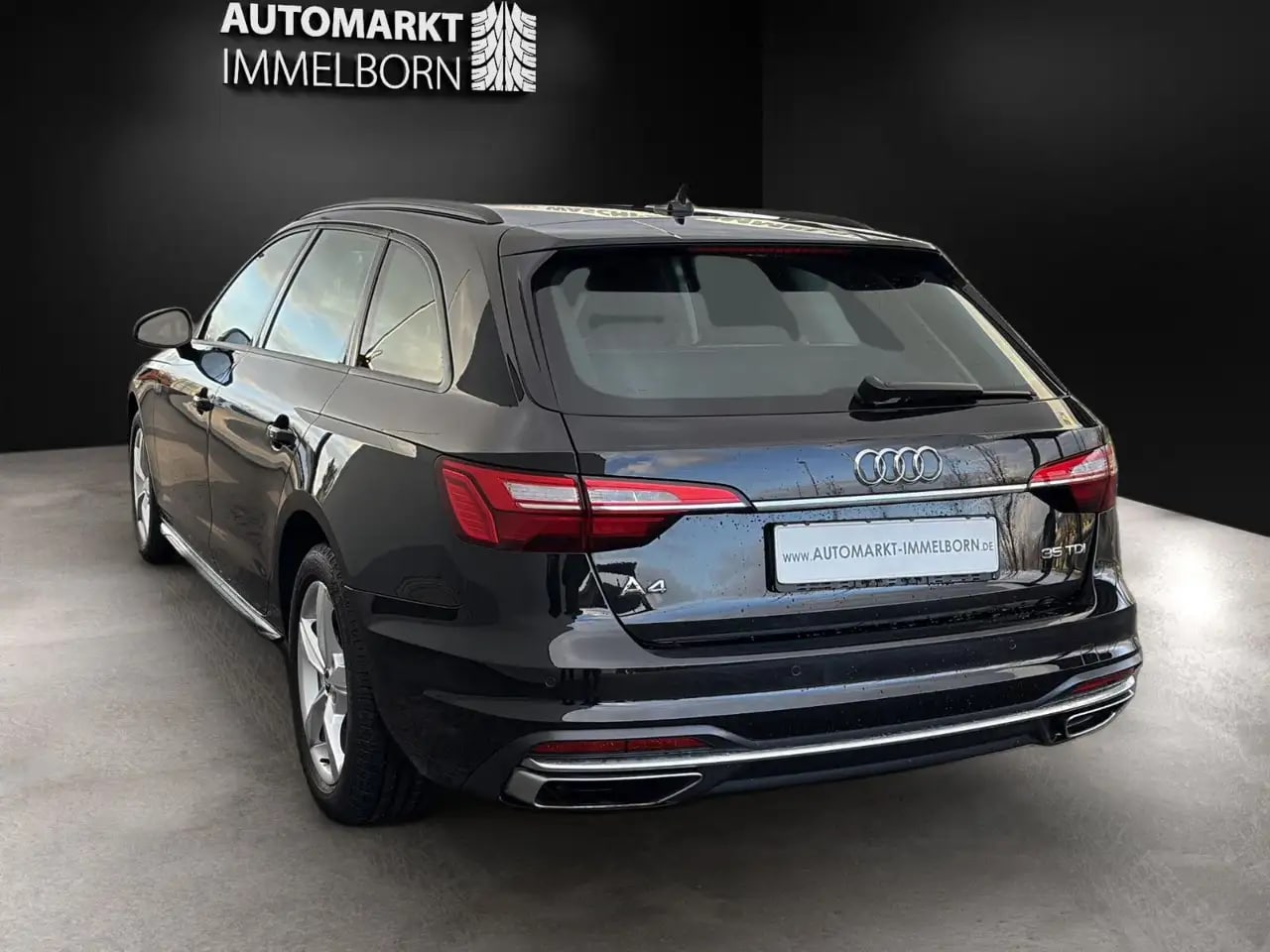 Audi A4 advanced Massage*Sound*LED*NaviTouch 5