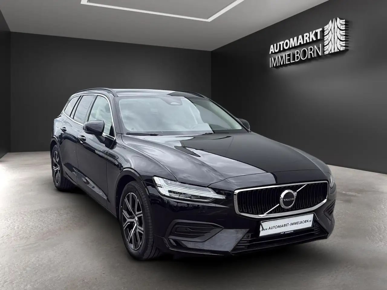 Volvo V60 Core VollLeder*LED*Kamera*4xSH*Navi*AHK 2