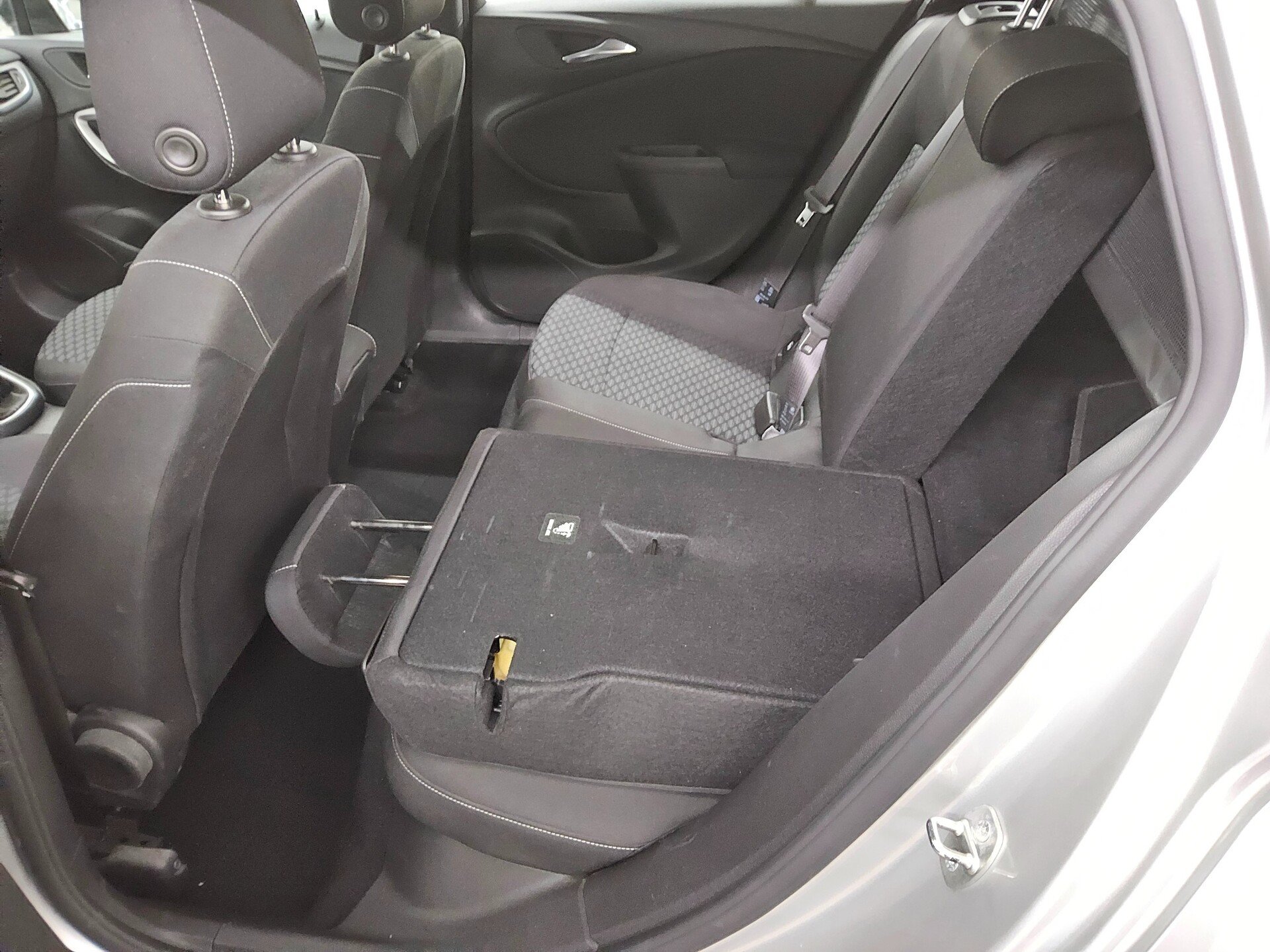Opel Astra ST 1.5 D Navi LED PDC 12